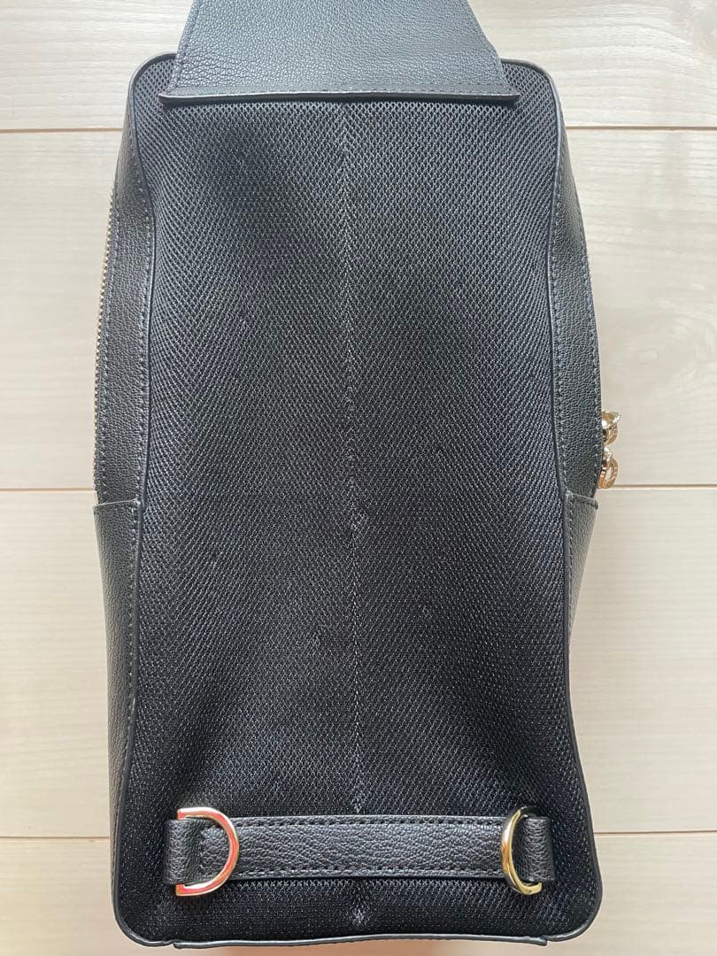 美品　ポールスミス　ボディバッグ　マルチストライプ　シグネチャー　レザー　黒