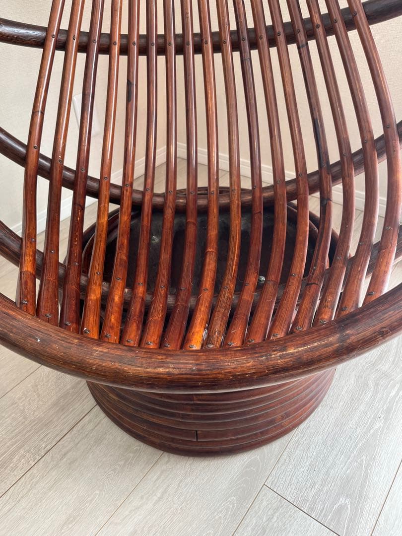 たむ様【引き取り限定】ラタンチェア 360度 回転式 籐家具