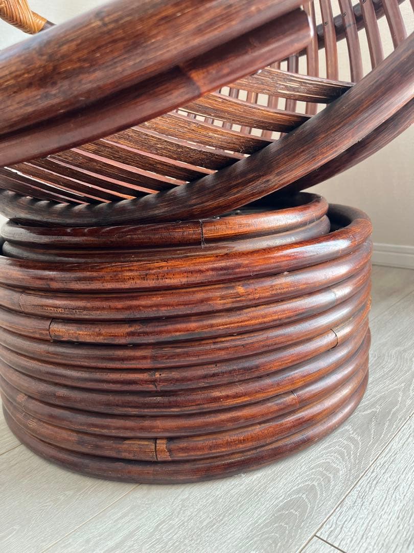 たむ様【引き取り限定】ラタンチェア 360度 回転式 籐家具