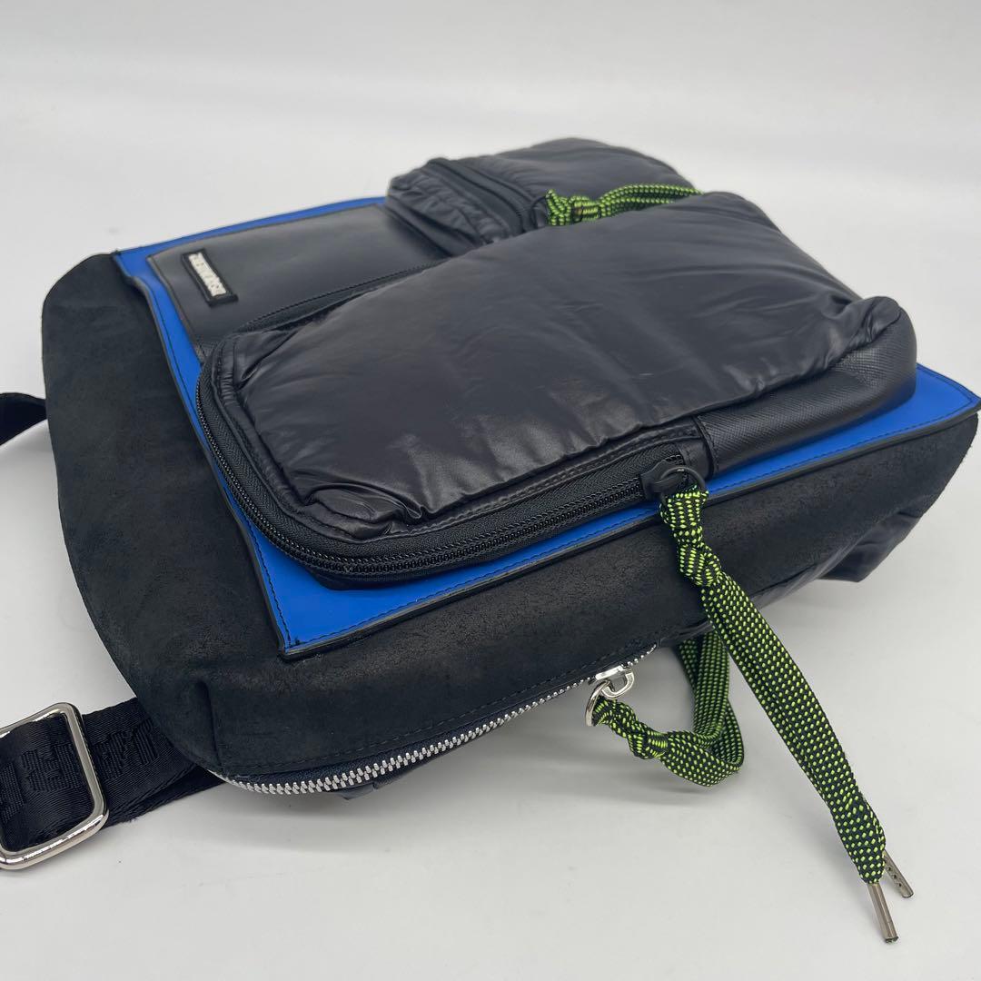 ディースクエアード ショルダーバッグ 斜め掛け スクエア 多収納 ナイロン 黒