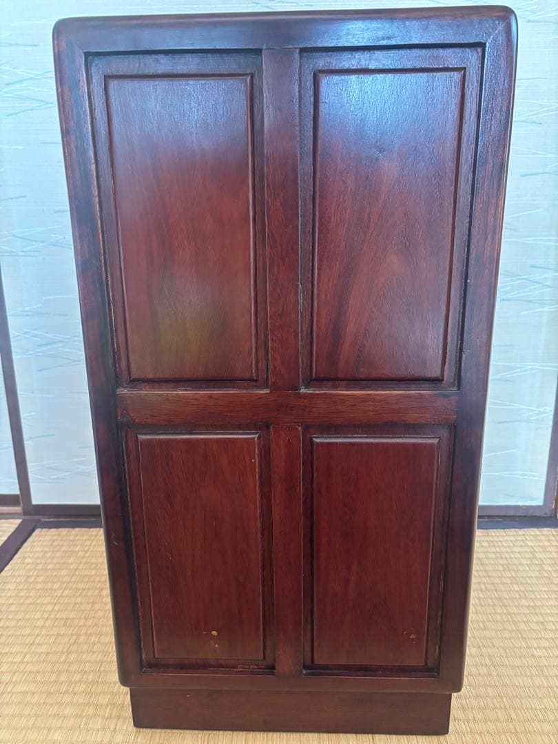 ☆値下げ☆ 花梨 螺鈿細工 小引出し 小物入れ ８段 箪笥 唐木　未使用保管品