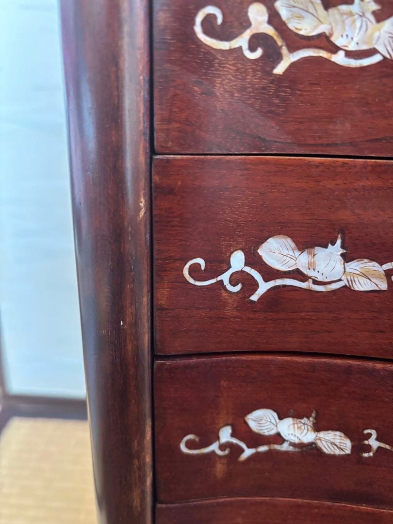 ☆値下げ☆ 花梨 螺鈿細工 小引出し 小物入れ ８段 箪笥 唐木　未使用保管品