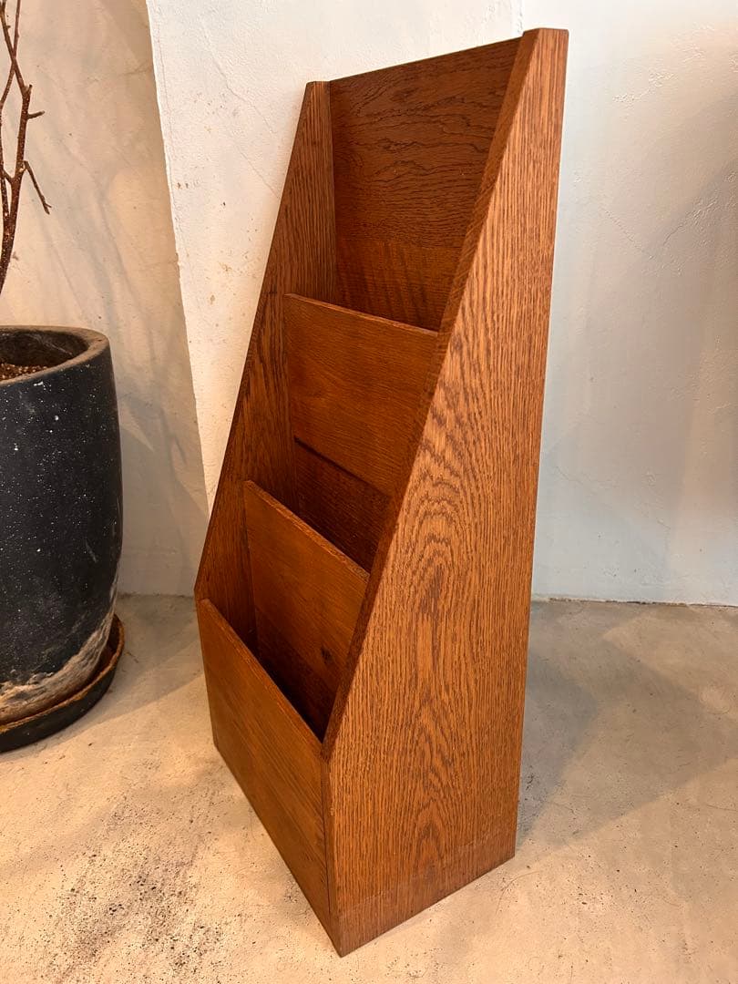 最終値引きオーク材木製マガジンラック 3段ブックシェルフ