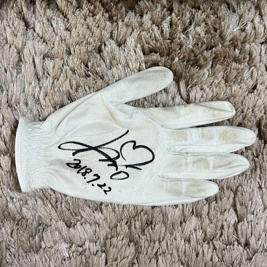 小野祐夢プロ 直筆サイン入り本人着用グローブ
