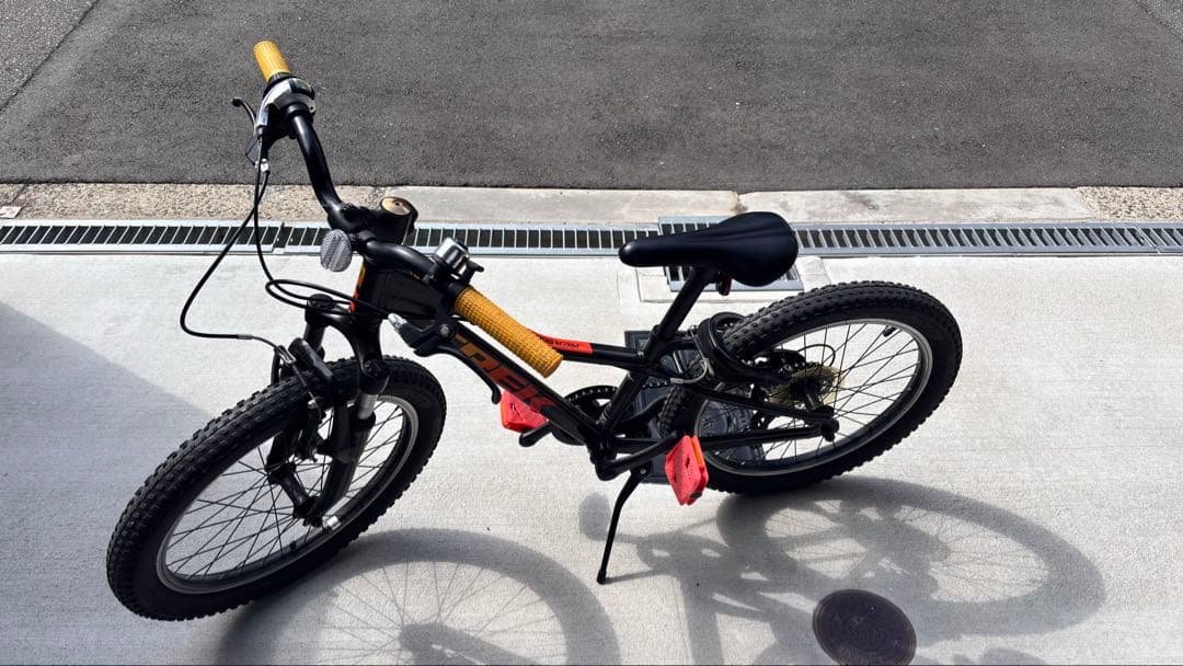 【期間限定　直接お渡し5000円引き】TREK プレキャリバー20