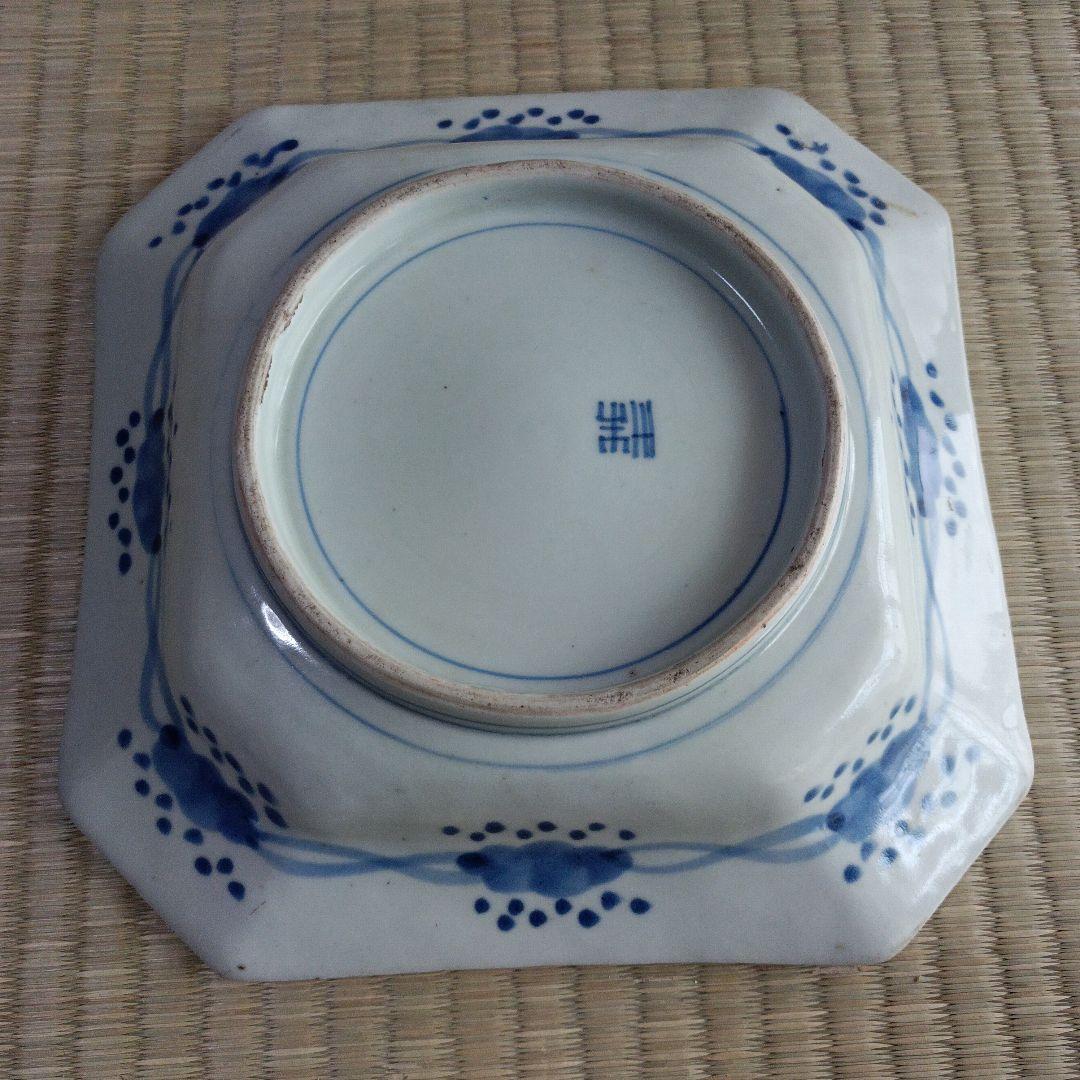 八角形の青白い和風皿
