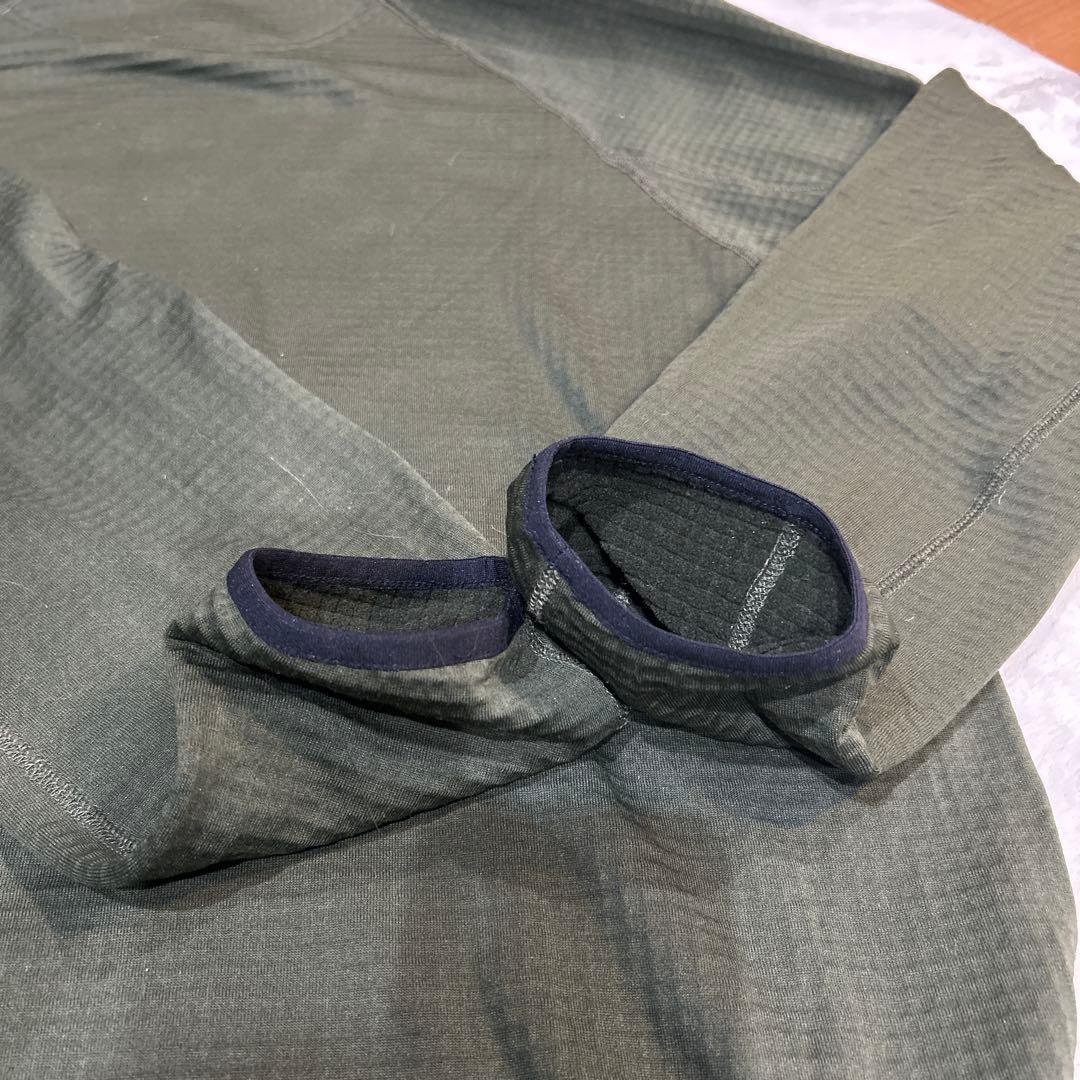 ジ*ジ様 ブリーフィング オリーブ色フーディーとパンツセット