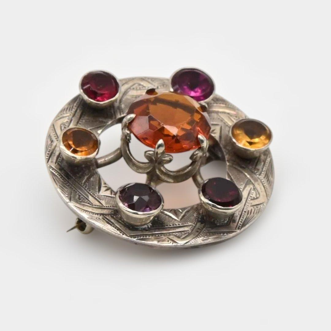 円形の銀製ブローチ　スコティッシュ　s0076