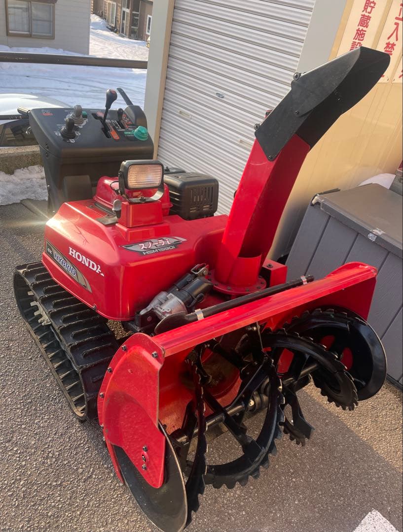 ハイブリッド最高峰！　HSM1590i ハイブリッド除雪機