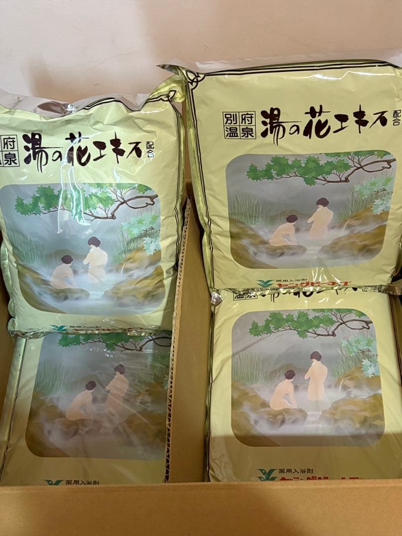 ヤングビーナス　入浴剤　2700g×4個セット　10.4kg