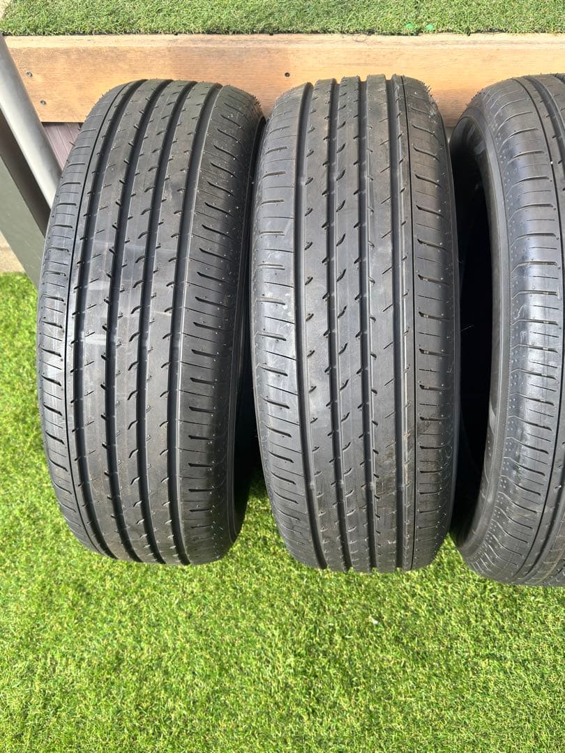 アルファード　40 純正装着タイヤ　新車外し