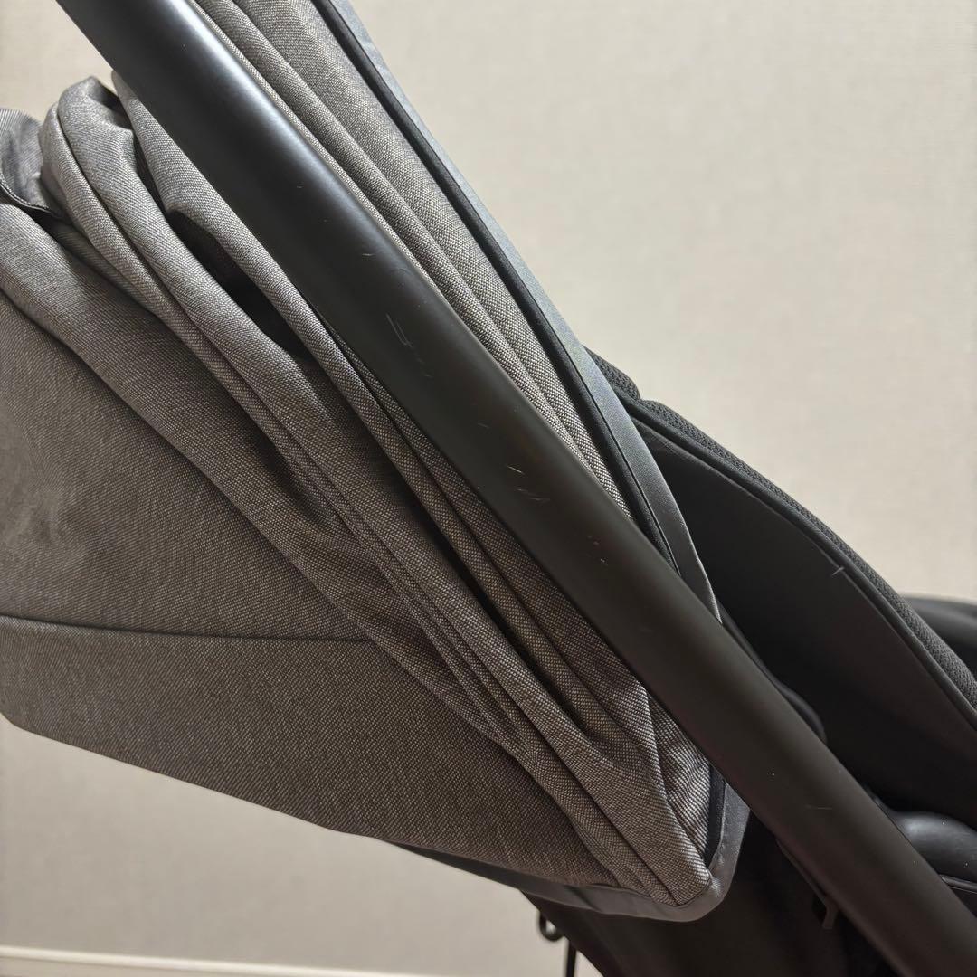 【美品】アップリカ　ラクーナクッションAFベビーカー　2023年モデル