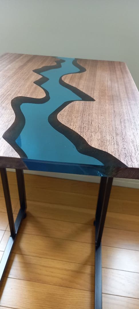 リバーテーブル　レジンテーブル　サイドテーブル　キャスター付き　コーヒーテーブル