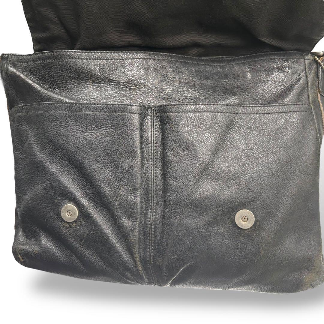 【良品】コーチ　ショルダーバッグ　メッセンジャー　斜め掛け　クロスボディブラック