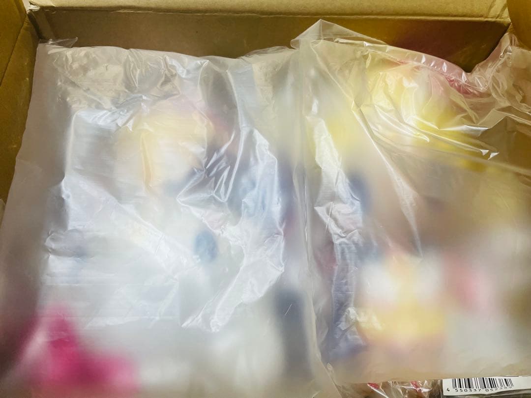 サンリオ　ハローキティ　セーラームーン　ぬいぐるみ　2点