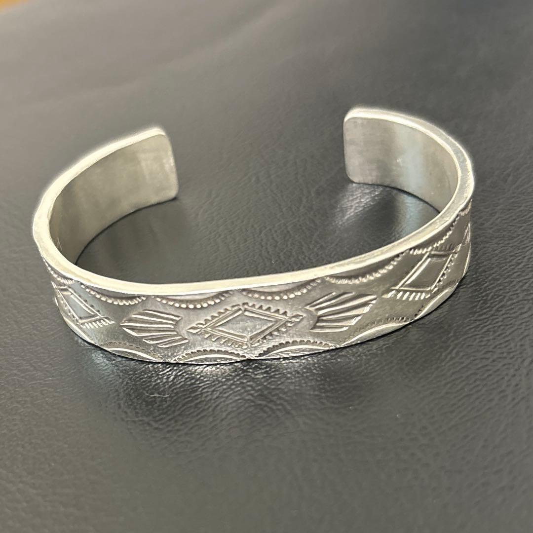 ファーストアローズ　FIRST ARROW's バングル