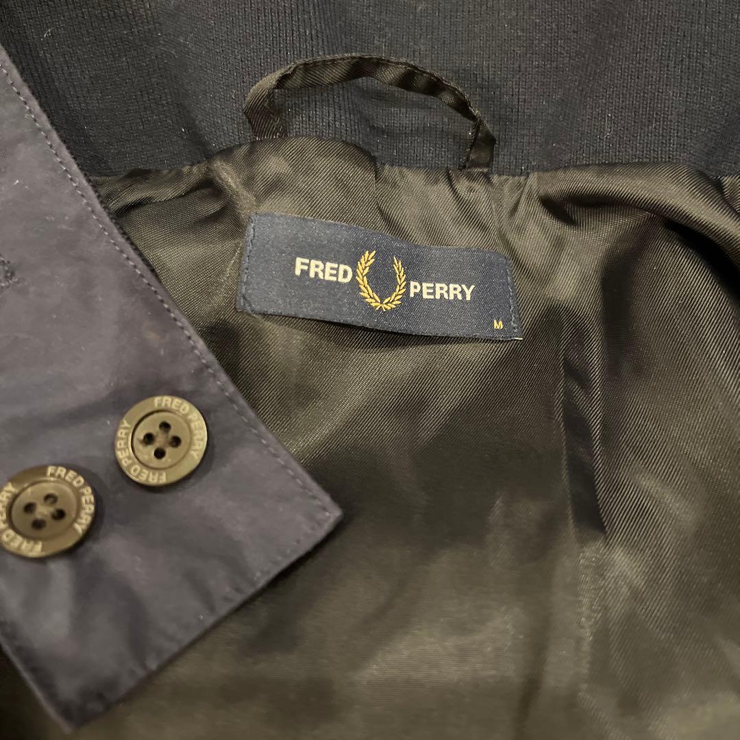 FRED PERRY 撥水性ジャケット Mサイズ