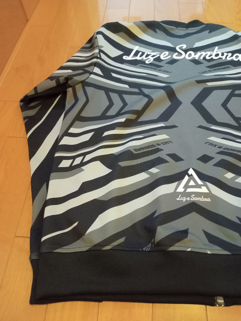 ルースイソンブラ　LTT　トップチーム　ジャケット　L　美品