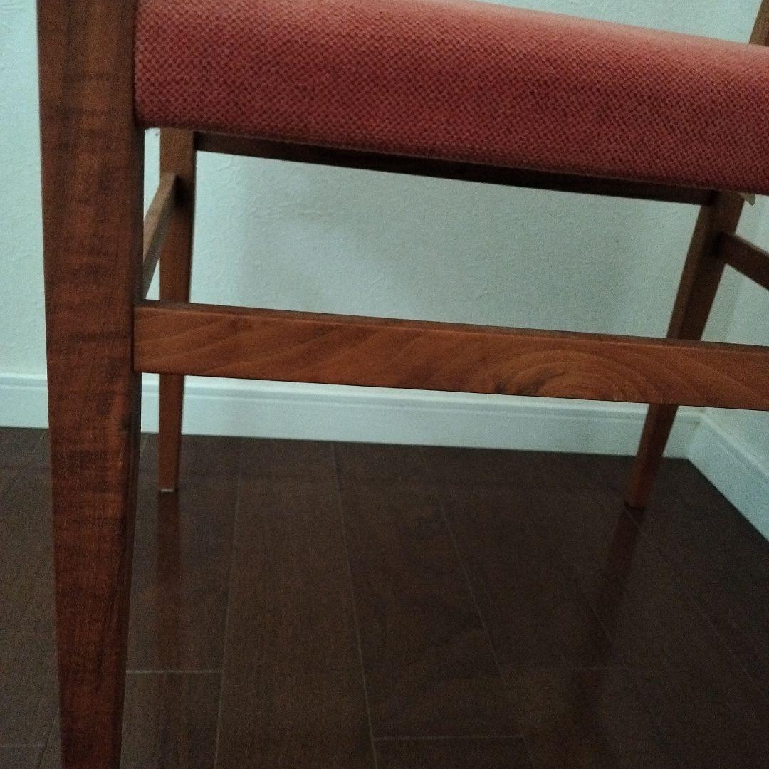 阿久津宏　木製アームチェア