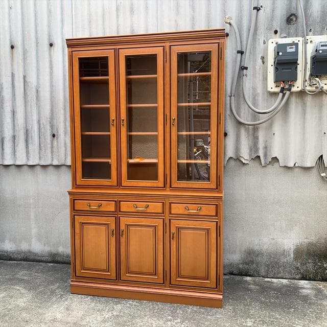 マルニ｜地中海ロイヤル｜マルチキャビネット｜書棚、食器棚、飾り棚｜定価70万円｜