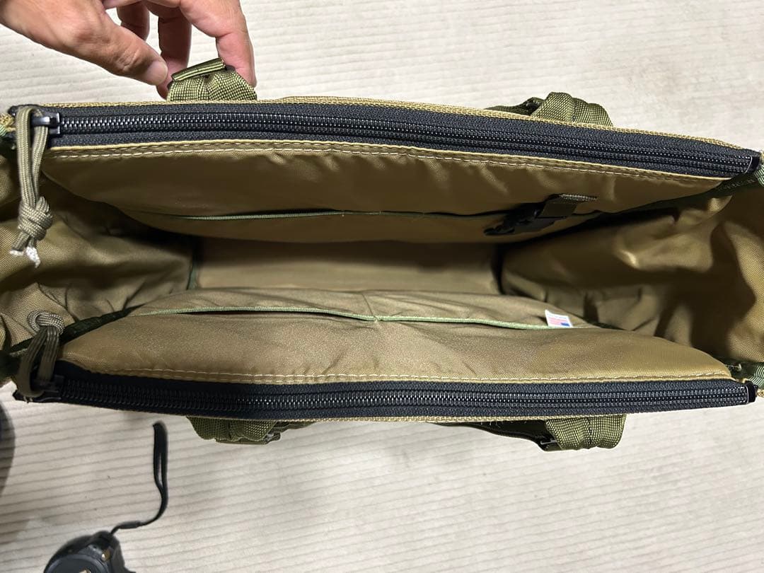 美品　ブリーフィング　プロテクショントート　カーキ　オリーブ