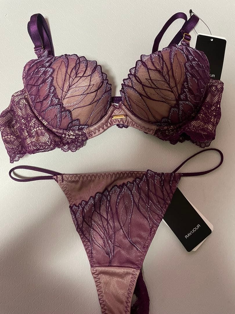 RAVIJOUR新品未使用B65 SブラTショーツセット 完売品