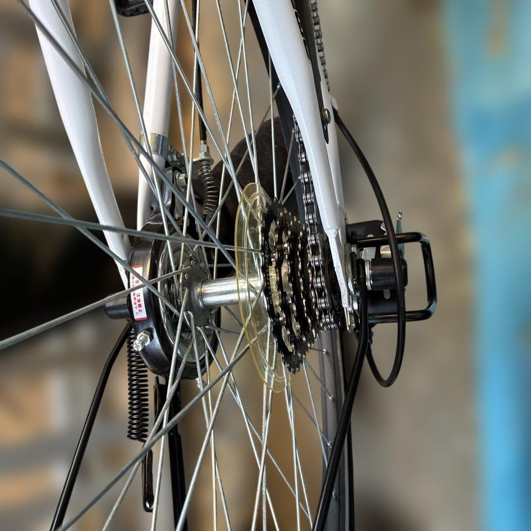 ‼️新品未使用品‼️Denver シティサイクル ホワイト 鍵付きバスケット付き6段