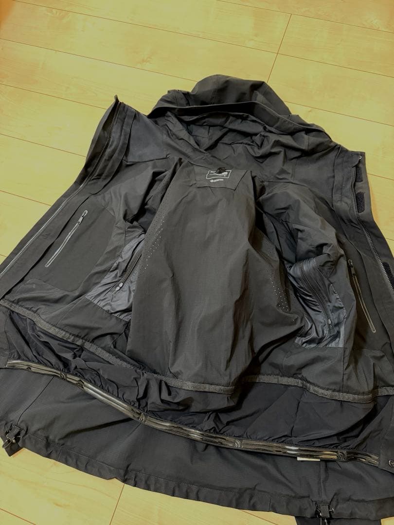 美品 国内正規品 ノースフェイス マウンテンジャケットNP61800 Lサイズ