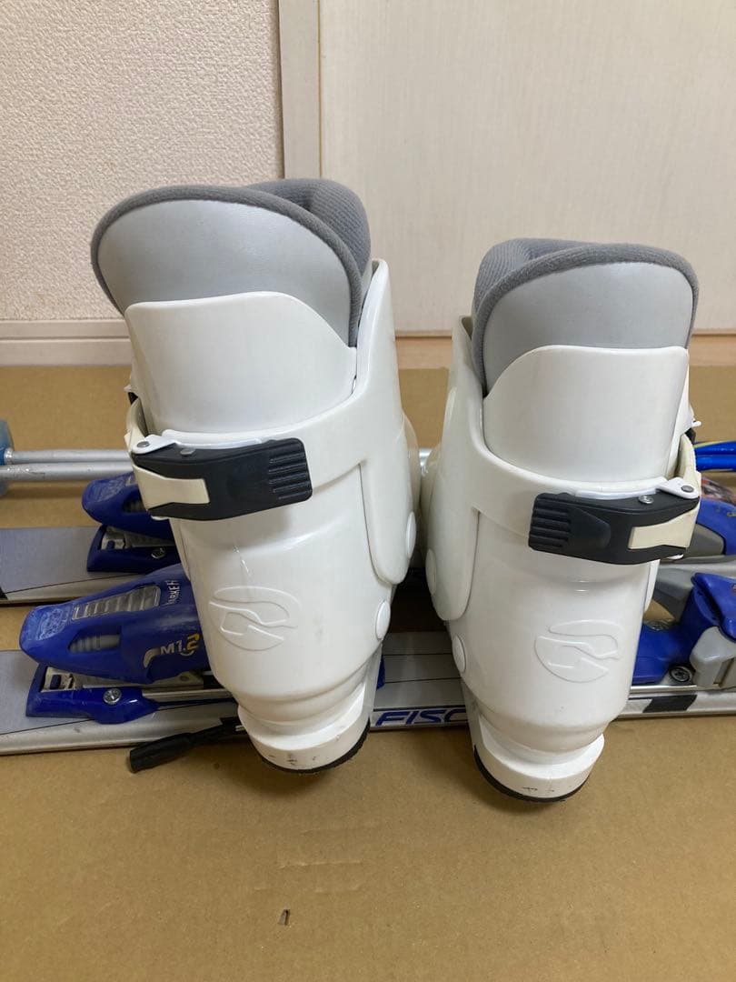Fischer　ジュニア用　スキー板128cm ブーツ24cm ストック95cm