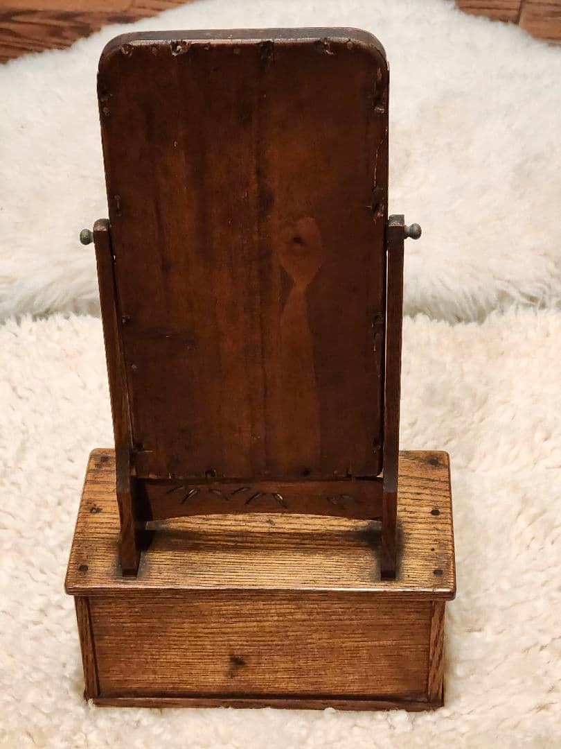 大正レトロな「姫鏡台」