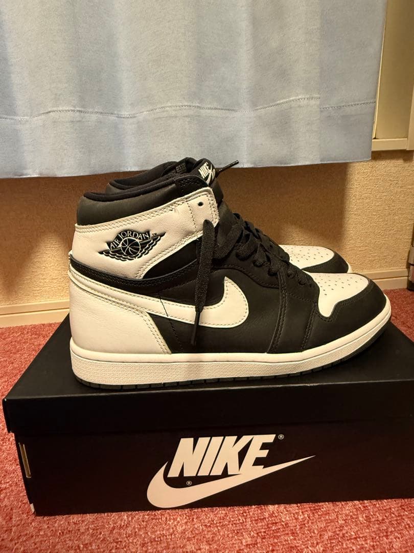 Nike Air Jordan 1 ブラック/ホワイト ハイカット