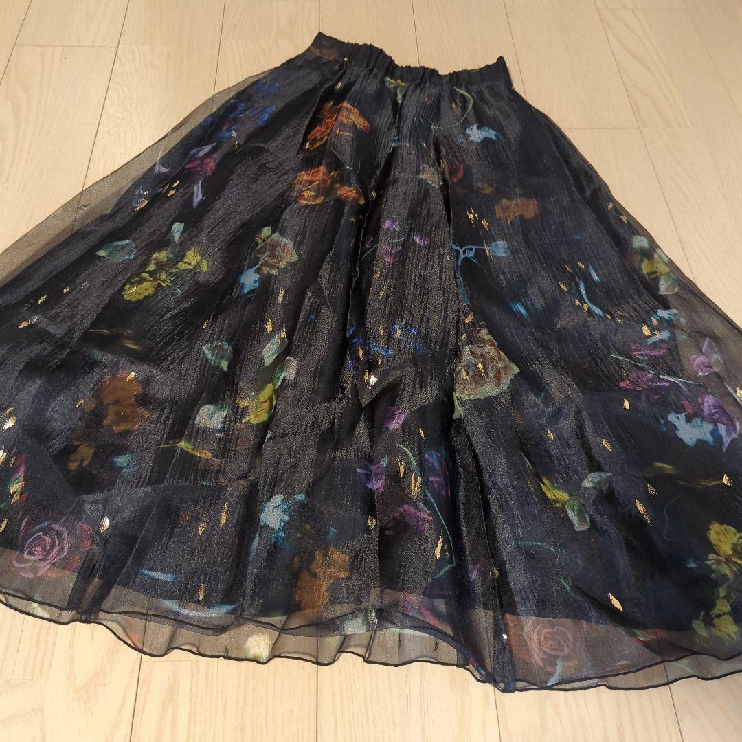 Ameri　UND SCAN FLOWER SKIRT