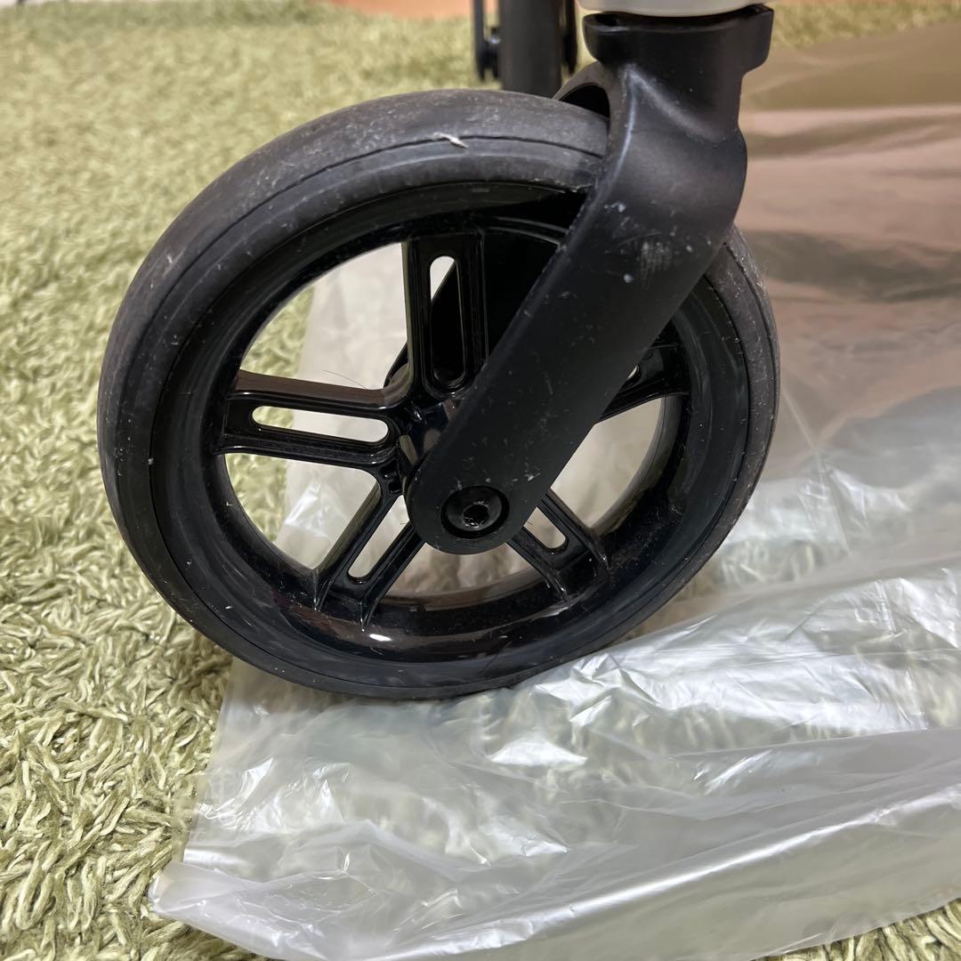 【お値下げ中】cybex メリオカーボン 2022 ベビーカー　ブラック