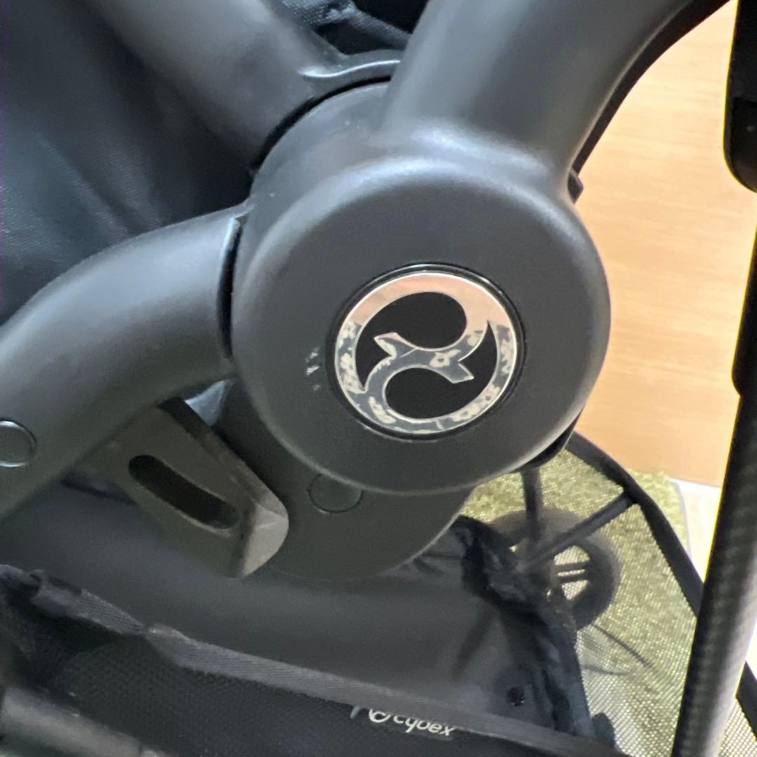 【お値下げ中】cybex メリオカーボン 2022 ベビーカー　ブラック