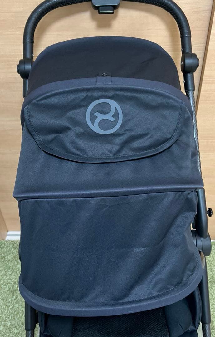 【お値下げ中】cybex メリオカーボン 2022 ベビーカー　ブラック