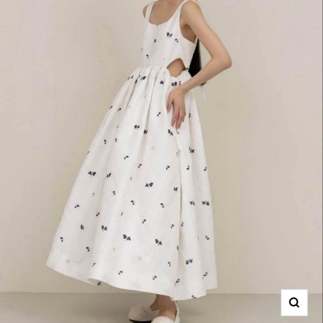 【しょん】Bibiy 花柄ロングワンピース