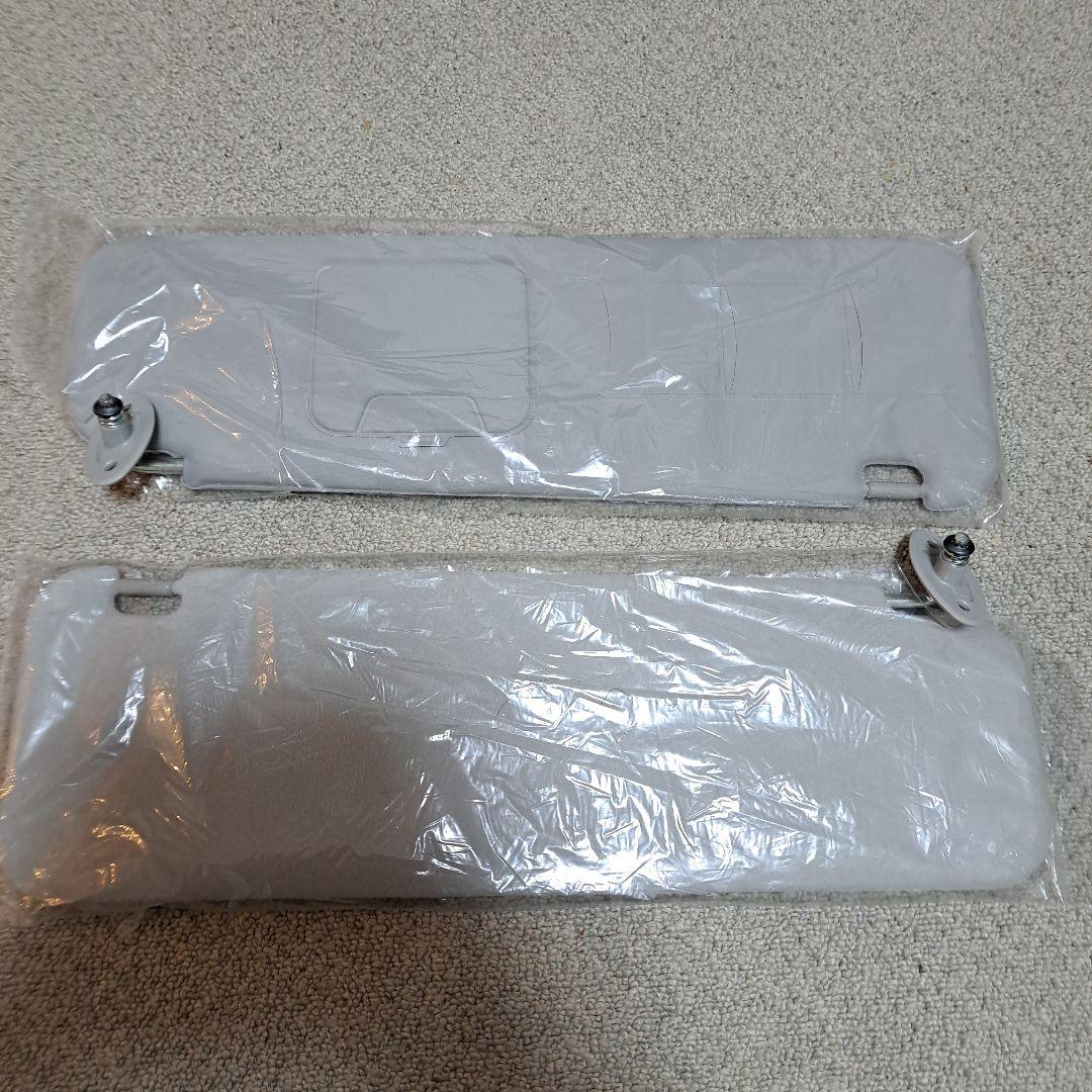 新品トヨタ、ハイエース200系、サンバイザー