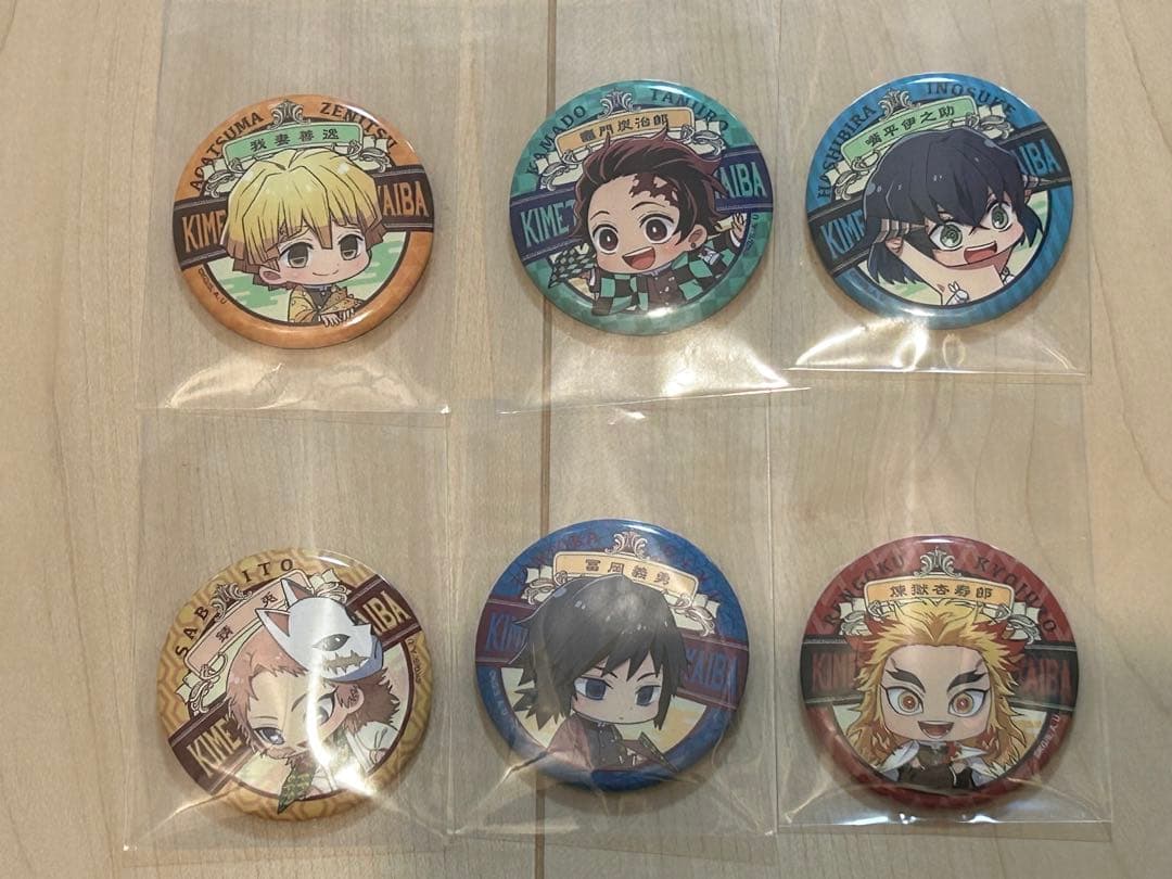 鬼滅の刃　成田アニメデッキ　紙飛行機ver　缶バッジ　6種　セット