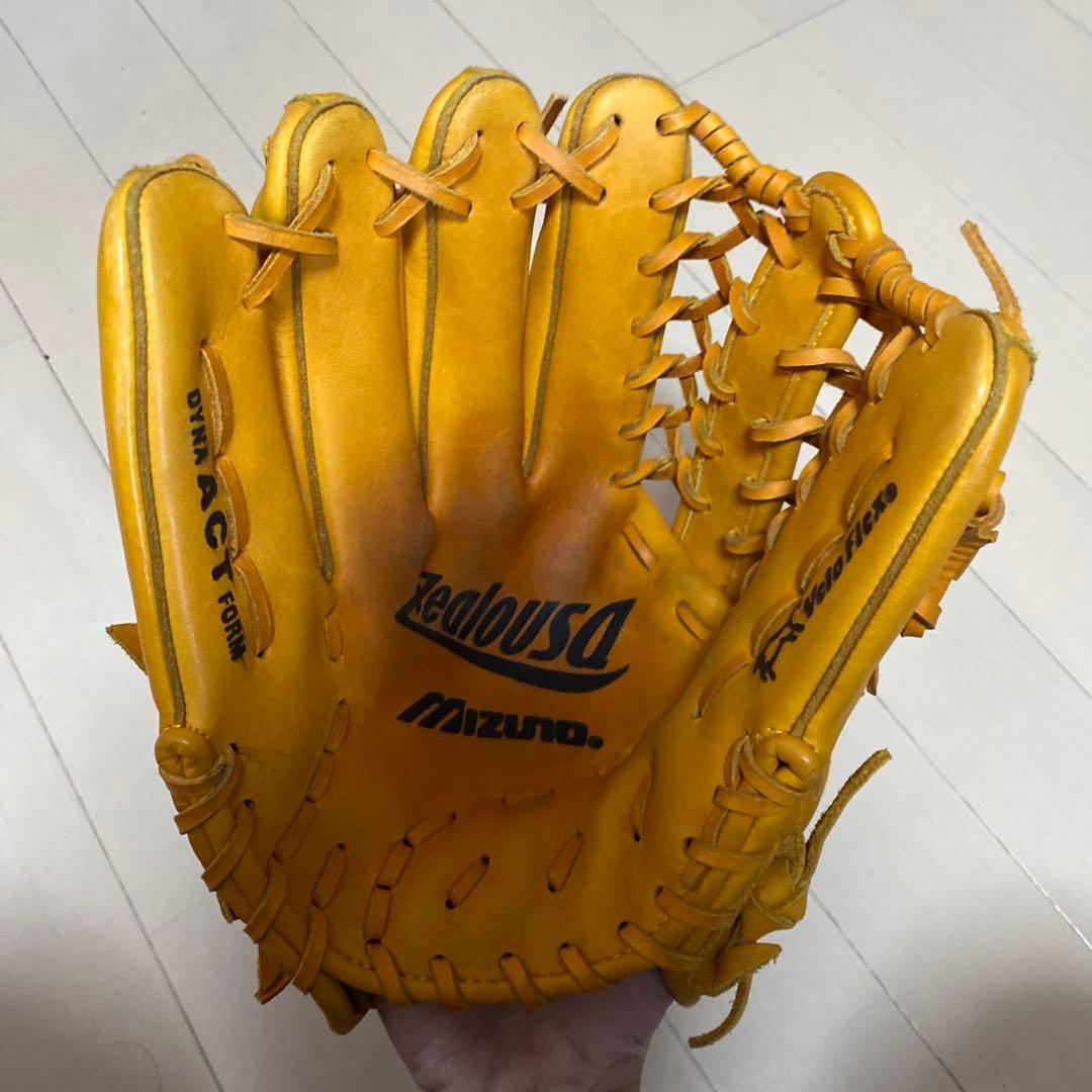 ミズノ軟式グローブ　左投げ