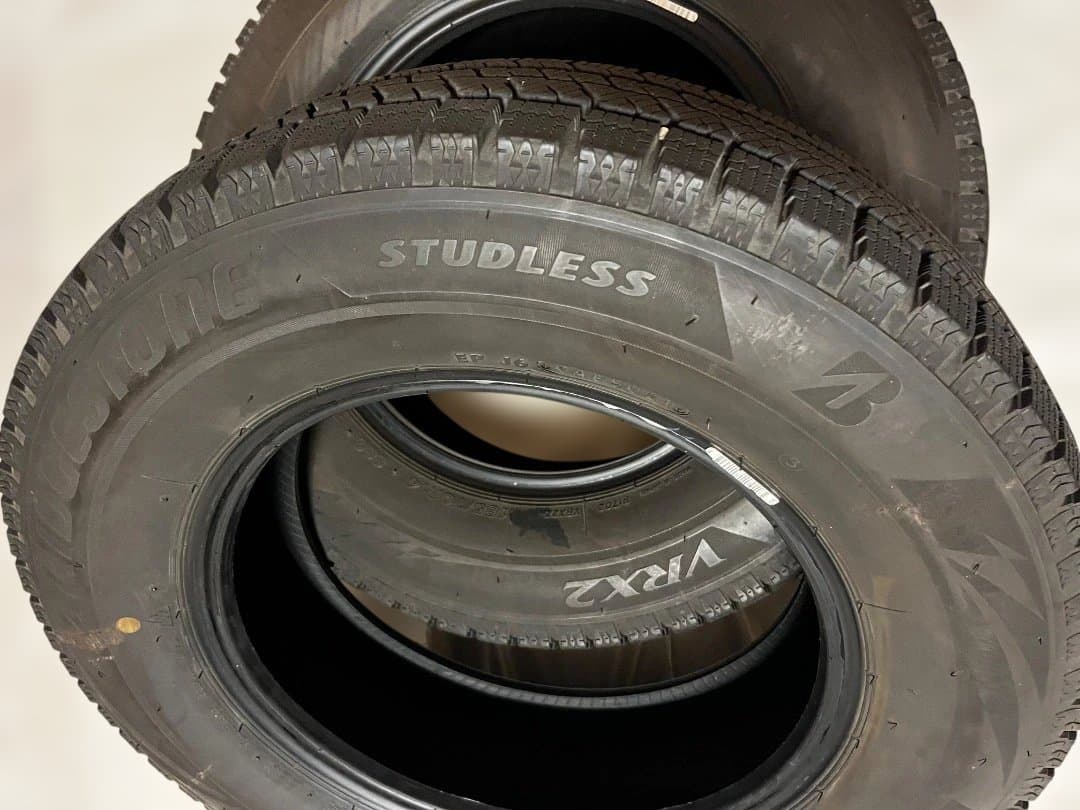 ブリヂストンスタッドレス185/70R14 バリ山　2021年製　2本セット！