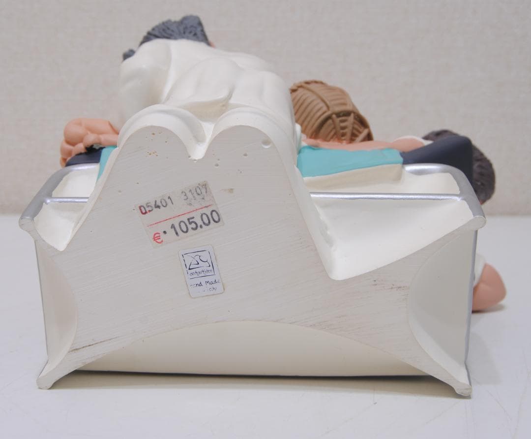 イタリア アンタルティディー Antartidee 皮膚科医 医者 フィギュア