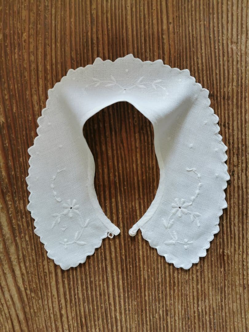 アンティーク フランス アイレット 花刺繍 スカラップ 付け襟 飾り襟
