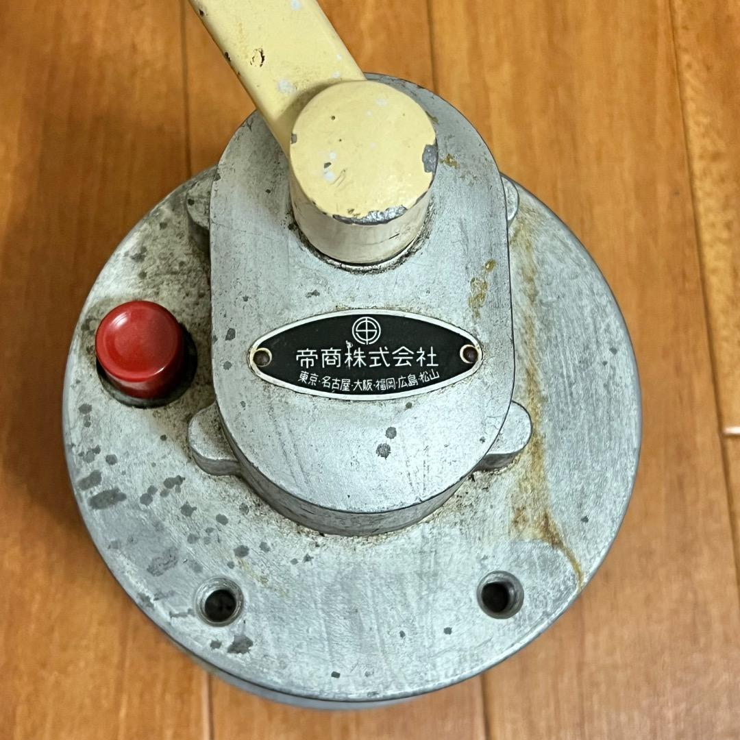 く*み様 手回しサイレン ハンドサイレン 手動サイレン機 警報器 昭和レトロ ア