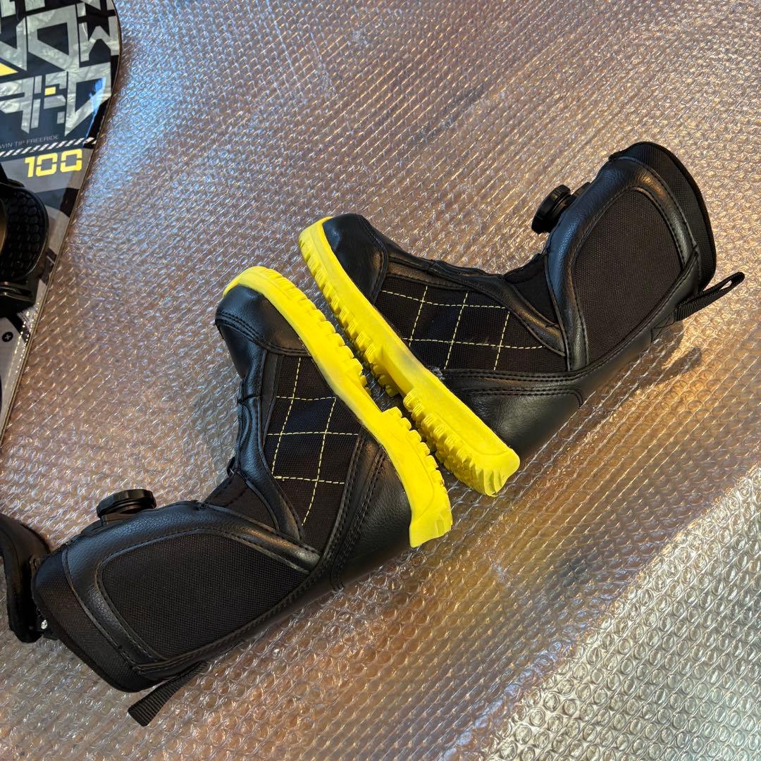 男の子　ジュニア スノーボードセット　ワイヤーブーツ付 100cm 20cm