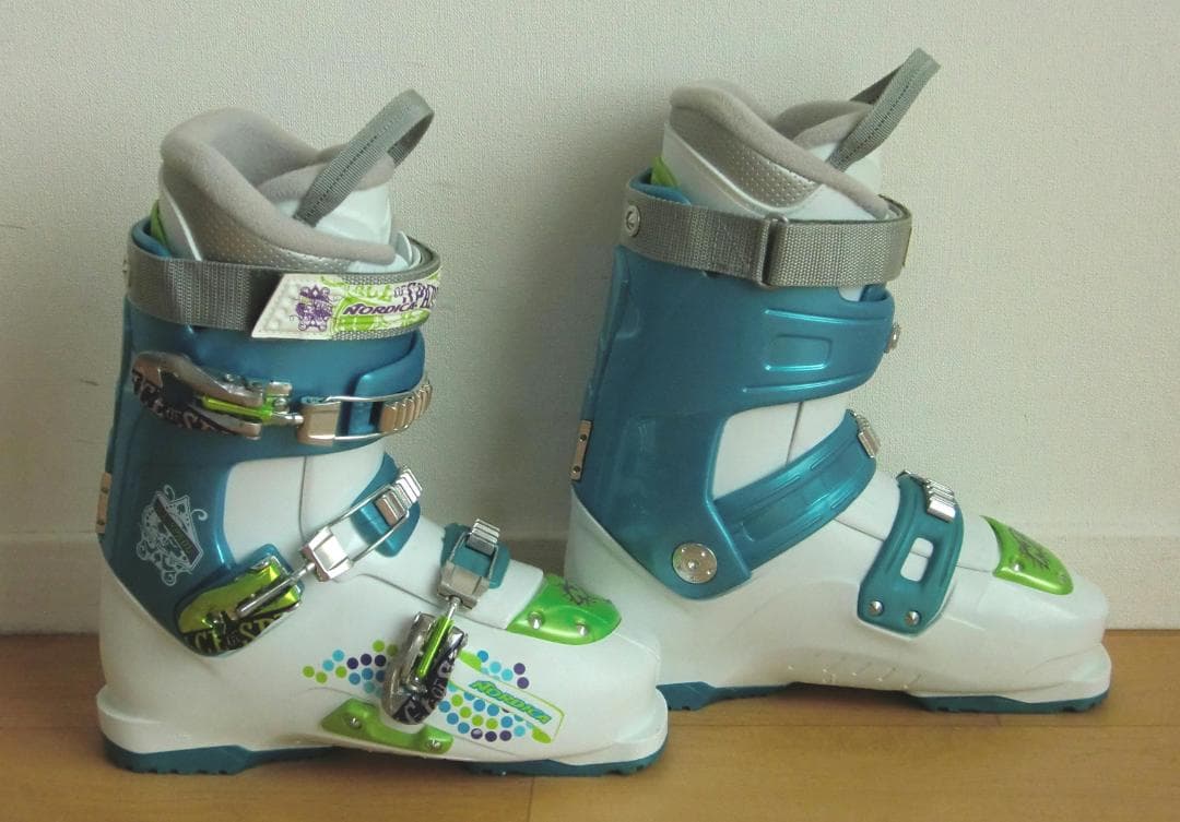 ■12月・1月限定■送料無料■アトミック■女性用スキーセット■152/25.5■