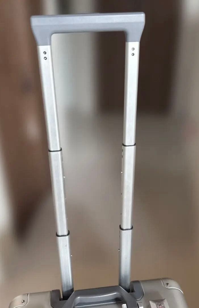 ゼロハリバートン　アルミキャリーケース