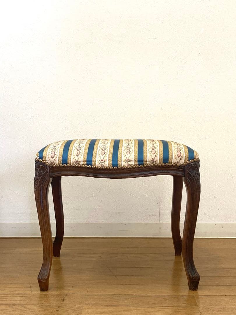 オットマン スツール 猫脚 木製 彫刻 アンティーク調