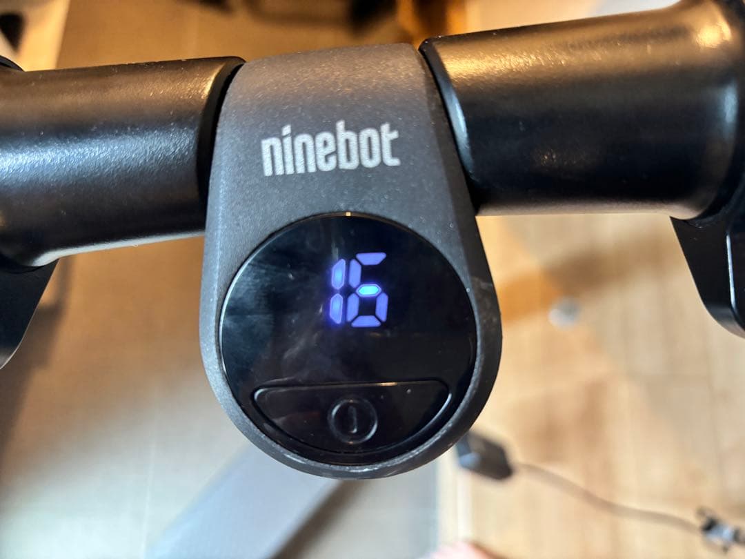 スケートボード ninebot by SEGWAY ES2