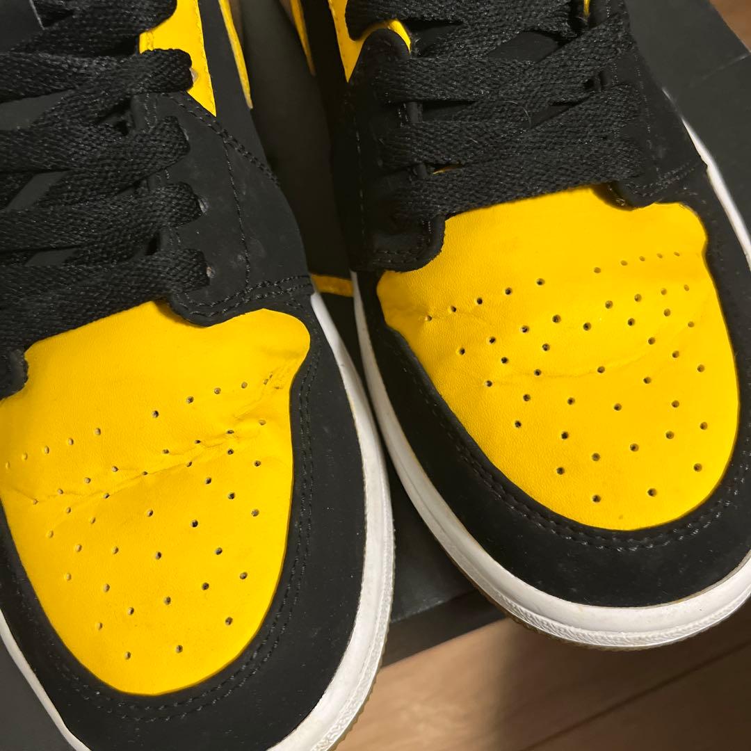 靴 Nike Air Jordan 1 Retro Mid \"New Love\"