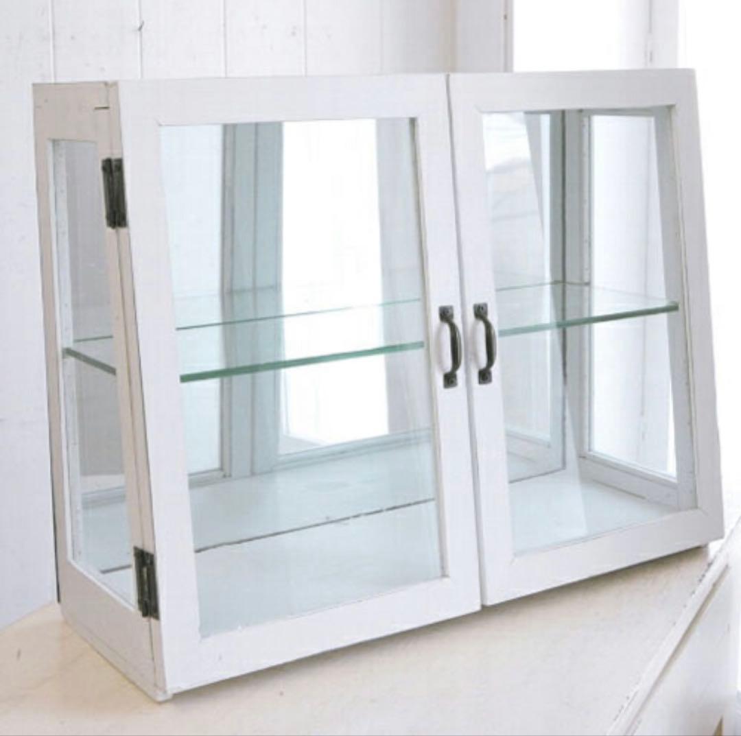 ガラスキャビネット アンティーク調 背面ミラー